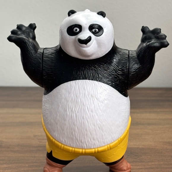 KUNG FU PANDA 4 PO Burger King Meal Action Figure Posable Toy 2024 Cake Topper - Picture 2 of 7